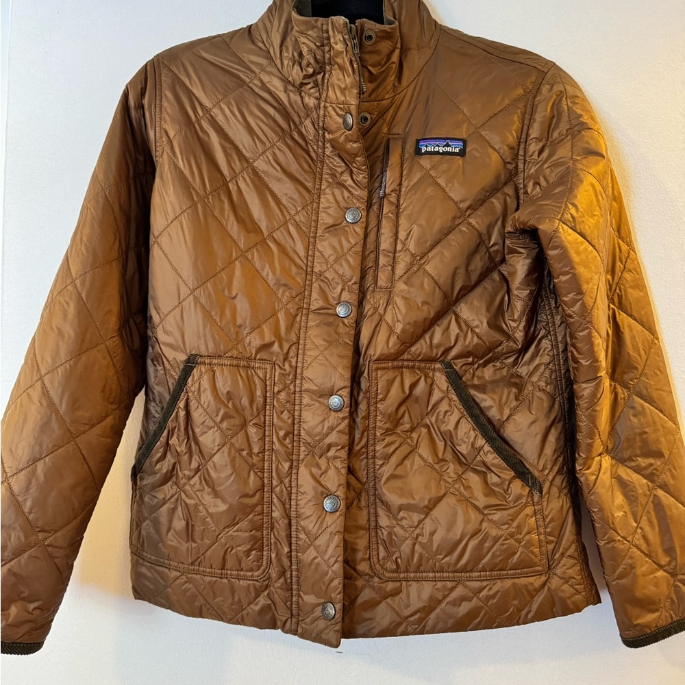 Patagonia Women's Tan Quilted Puffer Jacket